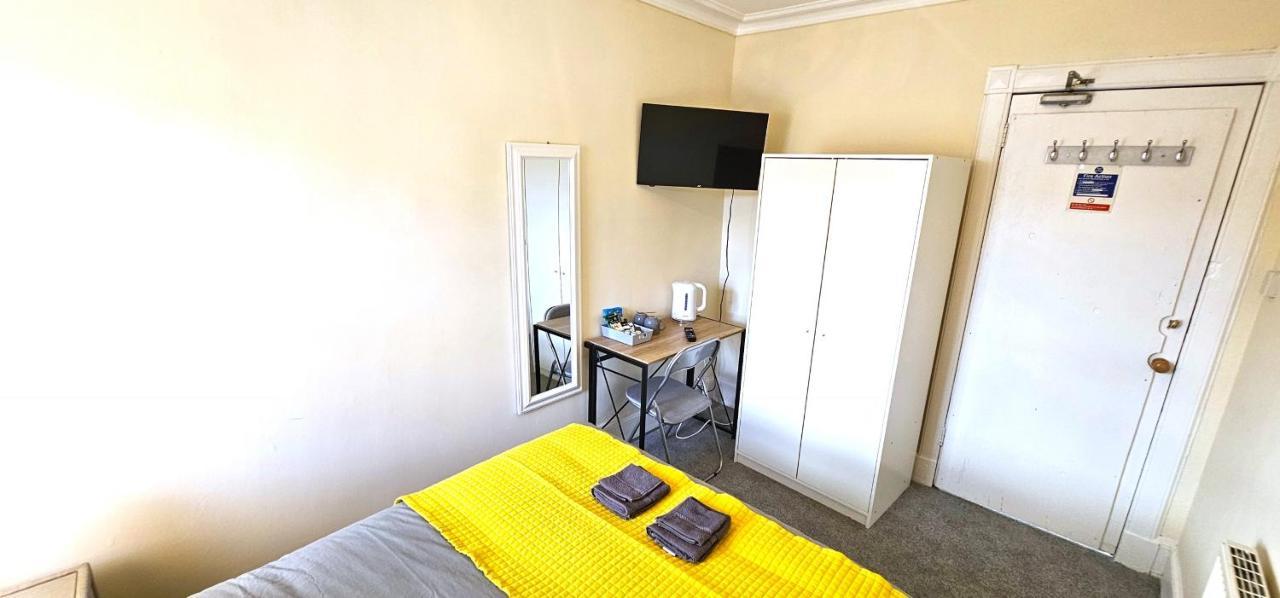 Guest house Laga - *